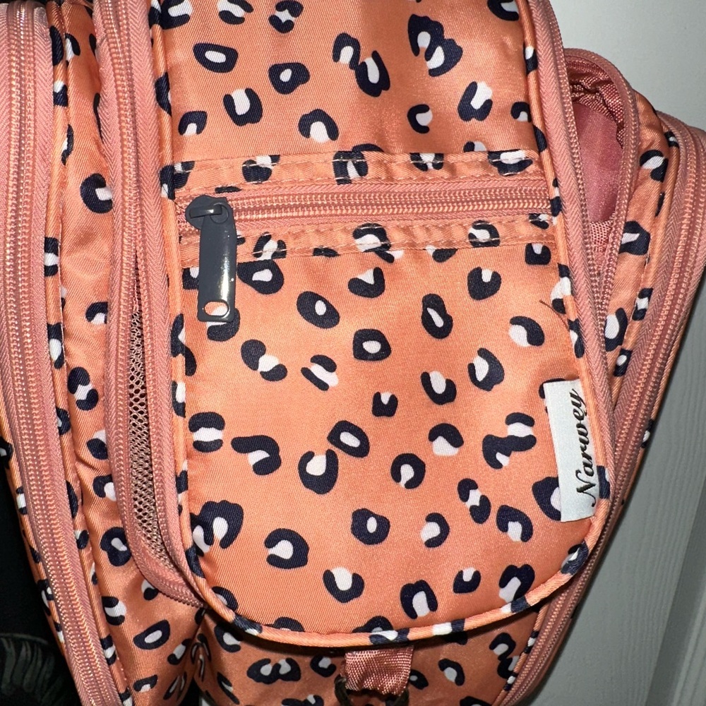 Amazon Pink-Orange Medium Leopard Print Travel Bag - image 7